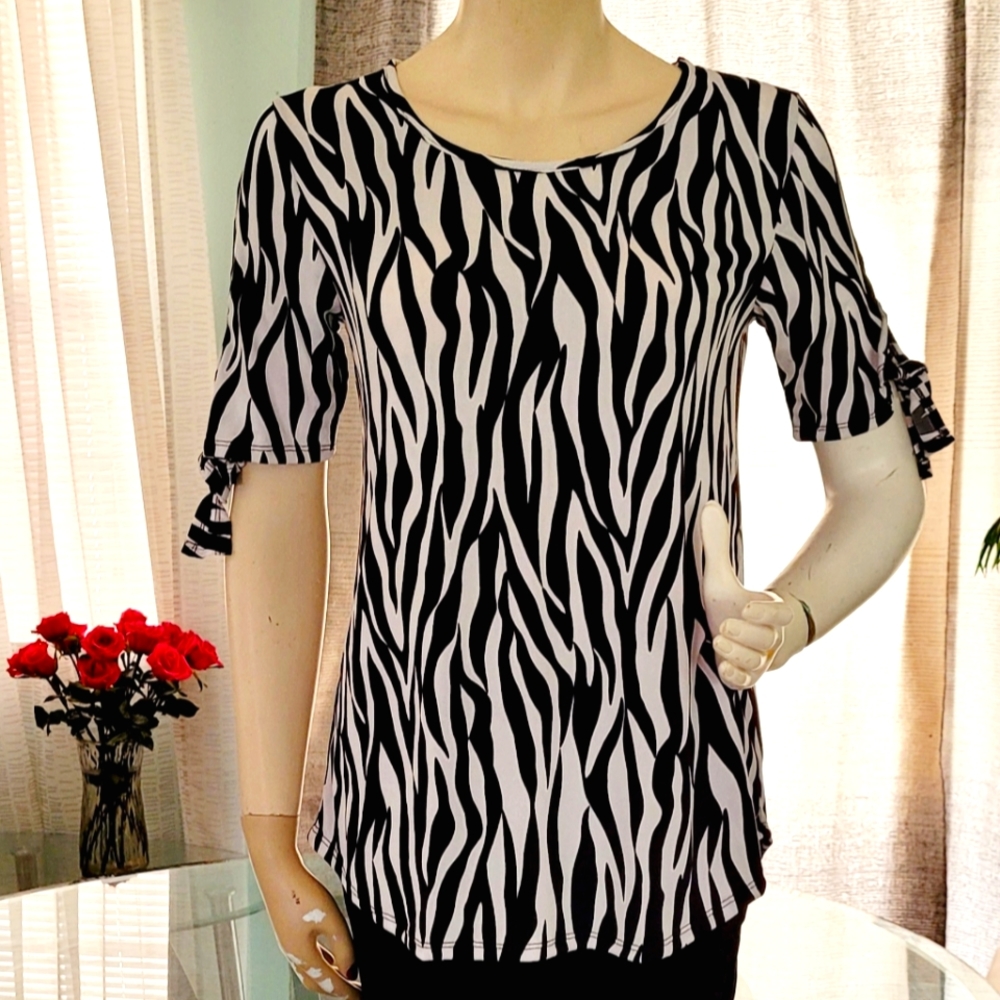 Zebra Print Top ❤️